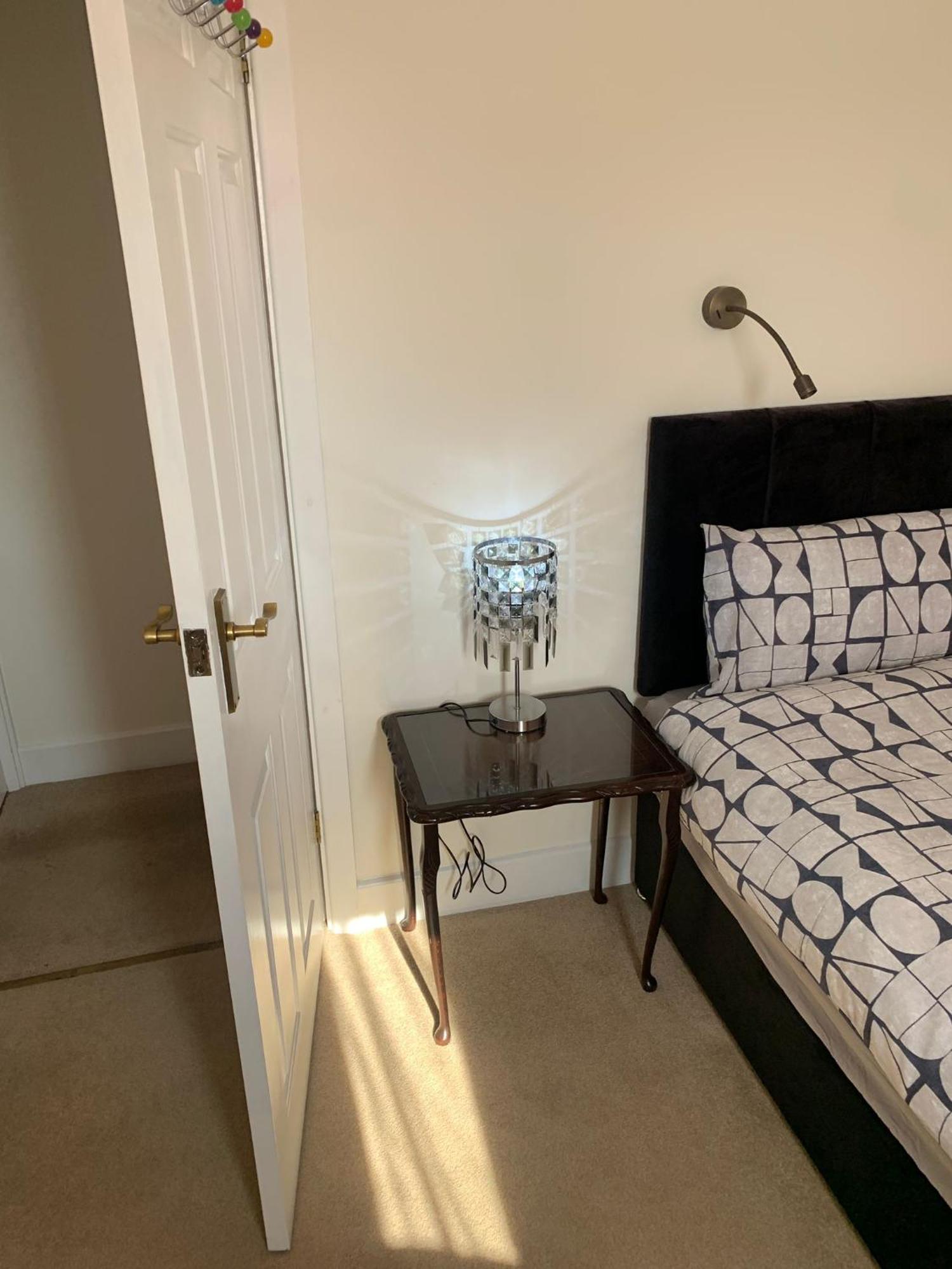 Beaconsfield House, Modern, Recently Refurbished, Self Check-in, Free Parking And Near Luton Airport Guest house Luton (Bedfordshire)